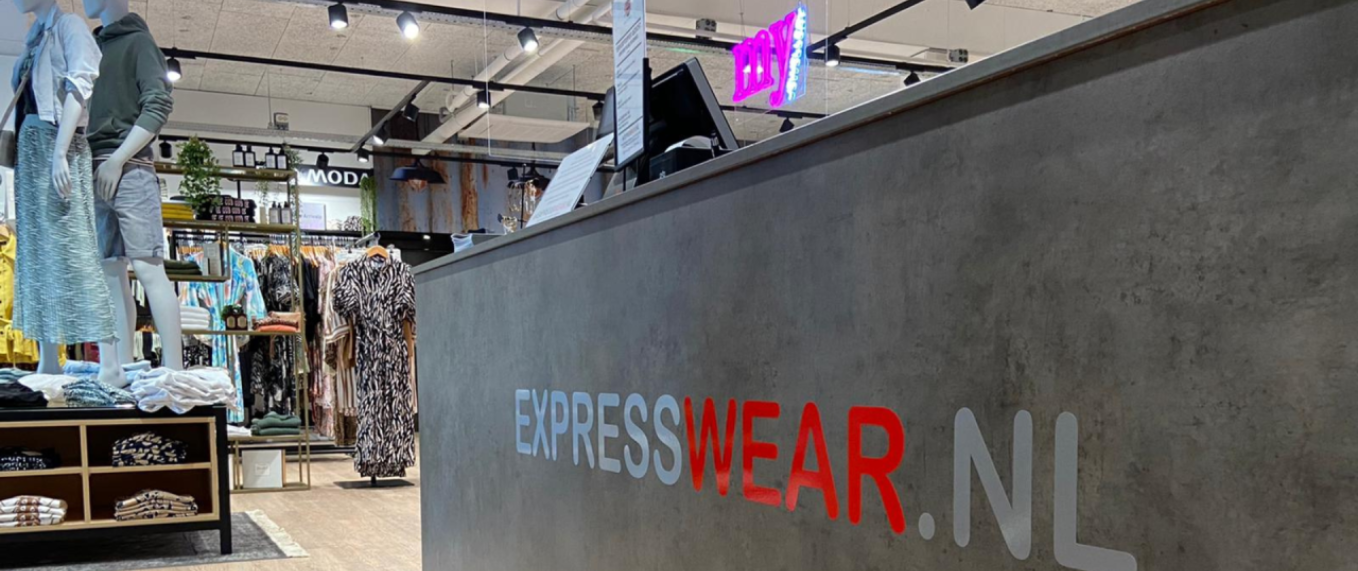 Ontdek de wereld van Express Wear: jouw bestemming voor merkkleding