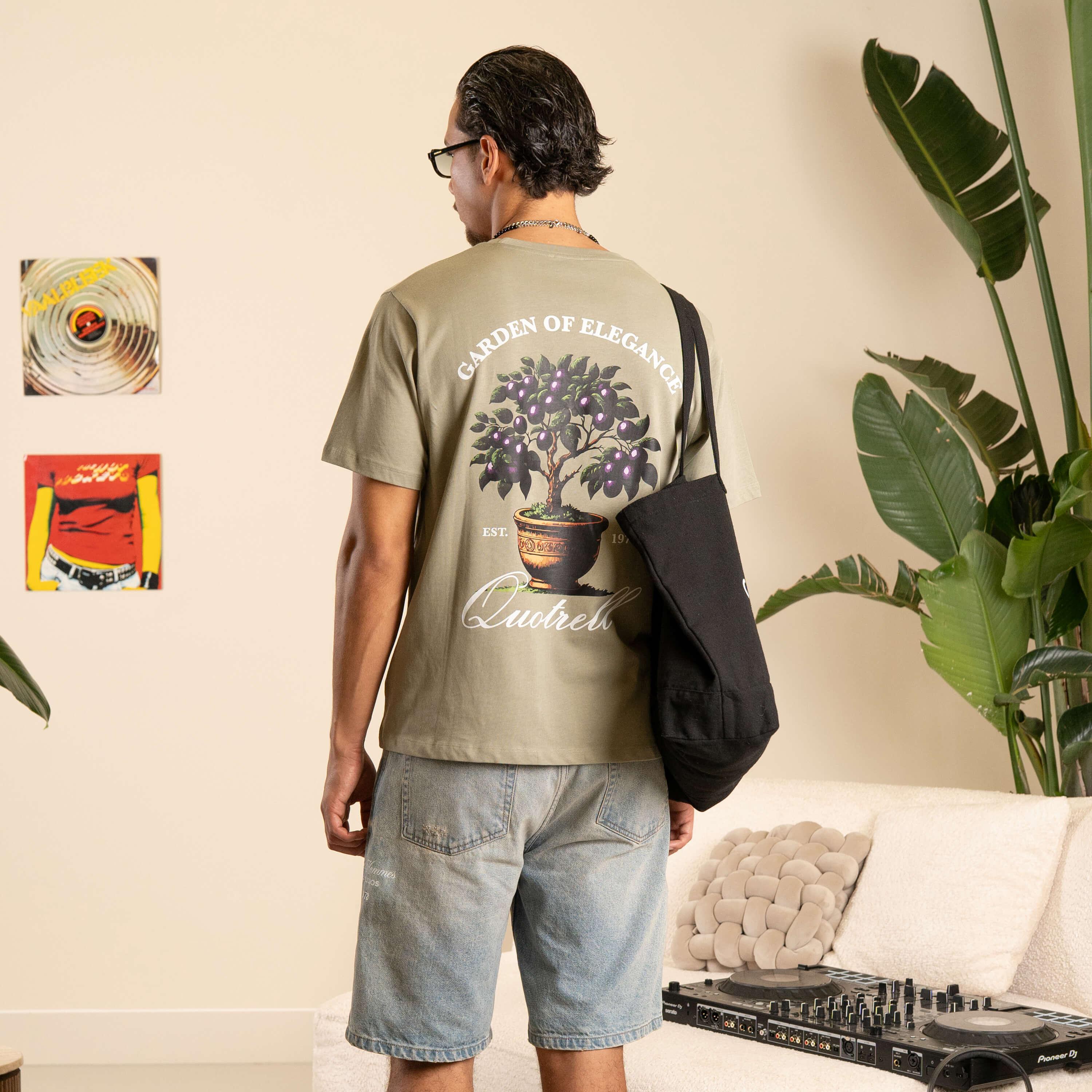 Quotrell Damson T-shirt Th84964 Print T-shirts 1538 Faded Olive/white