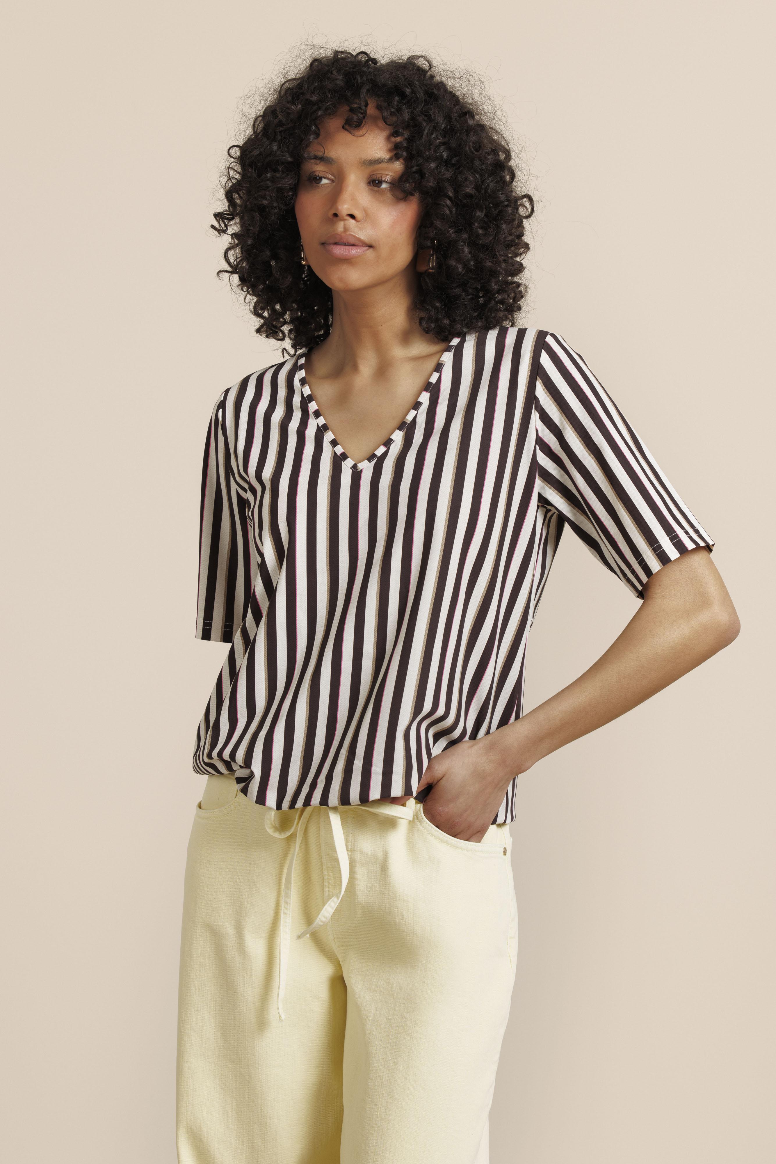 Studio Anneloes Vicky Stripe Shirt 13924 T shirt Korte Mouw 9997 Multi Color