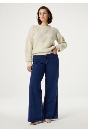 Fabienne Chapot Fabienne Chapot bibian heart pullover clt-pul-24-aw24-1004 Trui 1004 warm white