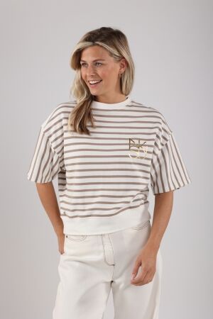 Nukus Nukus lotte pullover stripe Trui korte mouw 240 offwhite/dark sand