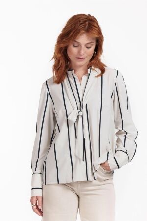 Studio Anneloes Studio Anneloes birdy bow blouse 12387 Blouse 1469 kit/dark blue