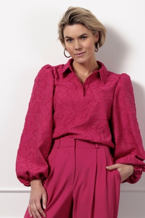 Studio Anneloes Studio Anneloes rianne jacquard top 12568 T-shirt Lange mouw 5200 cherise