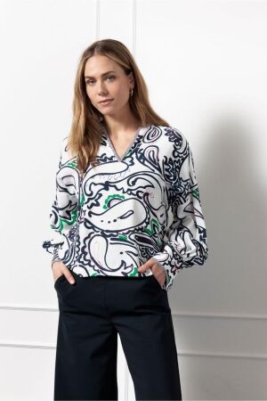 Studio Anneloes Studio Anneloes nala paisley top 12530 T-shirt Lange mouw 9997 multi color
