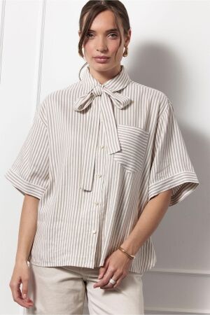 Studio Anneloes Studio Anneloes carmen stripe blouse 12813 Blouse 2211 latte/off white
