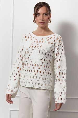 Studio Anneloes Studio Anneloes amarey flower pullover 12824 Trui 1100 off white