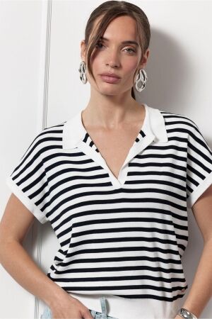 Studio Anneloes Studio Anneloes drew stripe ssl pullover 12830 Trui korte mouw 1169 off white/dark blue