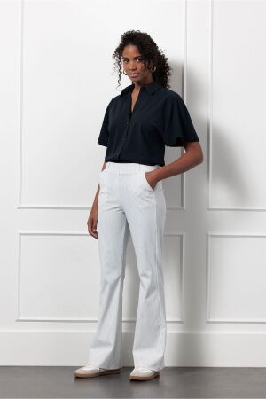 Studio Anneloes Studio Anneloes flair bnd pinstripe trousers 12751 Flared 1169 off white/dark blue