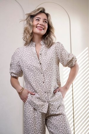 Elvira Casuals Elvira Casuals blouse manou e2 25-053 Blouse 1014 oase