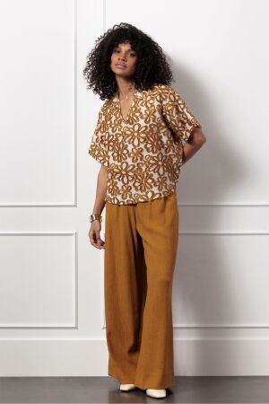 Studio Anneloes Studio Anneloes katinka flower top 12893 T-shirt Korte mouw 2514 honey/kit