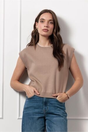Studio Anneloes Studio Anneloes sarah spencer 13037 Trui 2200 latte