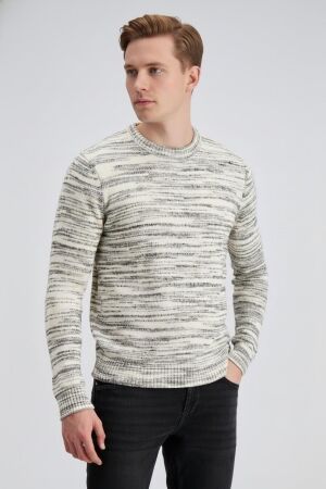 Gabbiano Gabbiano 616262 niko Trui 5002 ivory bone