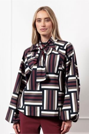 Studio Anneloes Studio Anneloes teske graphic blouse 13198 Blouse 9997 multi color