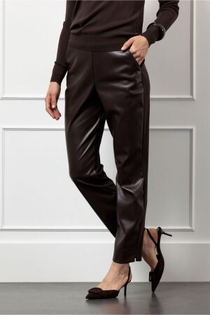 Studio Anneloes Studio Anneloes anne faux leather trousers Broek 8700 espresso