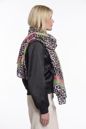 Rino & Pelle Rino & Pelle scarf with leopard print klaartje.7002621 Sjaals 8980 leopard