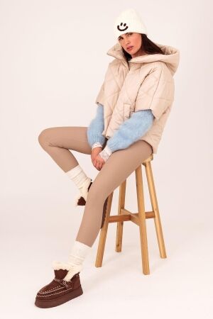 Turquoise by DAAN Turquoise by DAAN bodywarmer korte mouw d1336 Bodywarmers beige