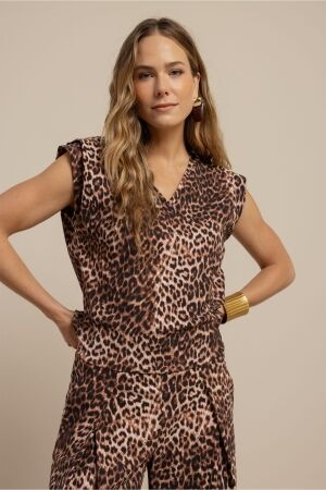 Studio Anneloes Studio Anneloes leone leopard vneck top 13959 T-shirt Korte mouw 9997 multi color