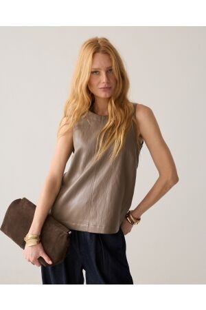 Summum Summum top soft faux leather 2s3557-12526 Tops en Singlets 708 light taupe