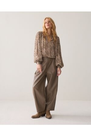 Summum Summum balloon trouser soft faux leather 4s3043-12526 Broek 708 light taupe