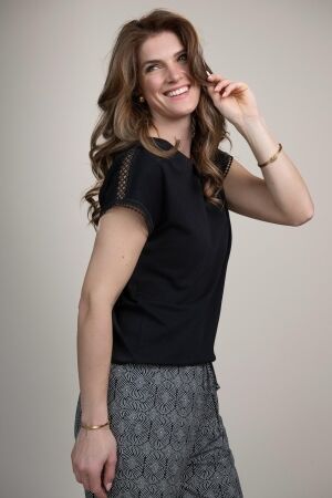 Elvira Casuals Elvira Casuals top lianne e2 26-069 T-shirt Korte mouw 4 black