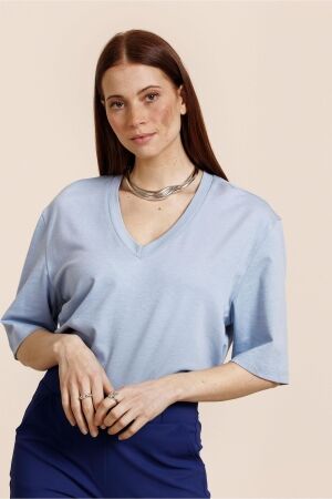Studio Anneloes Studio Anneloes fiore vneck t-shirt 14134 T-shirt Korte mouw 6000 sky blue