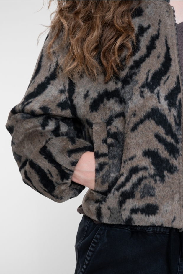 Geisha Jacket hairy animal 65517-10 999 black/grey/brown