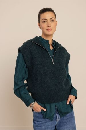 Studio Anneloes Studio Anneloes joesha sleeveless pullover 14227 Trui korte mouw 8300 dark teal