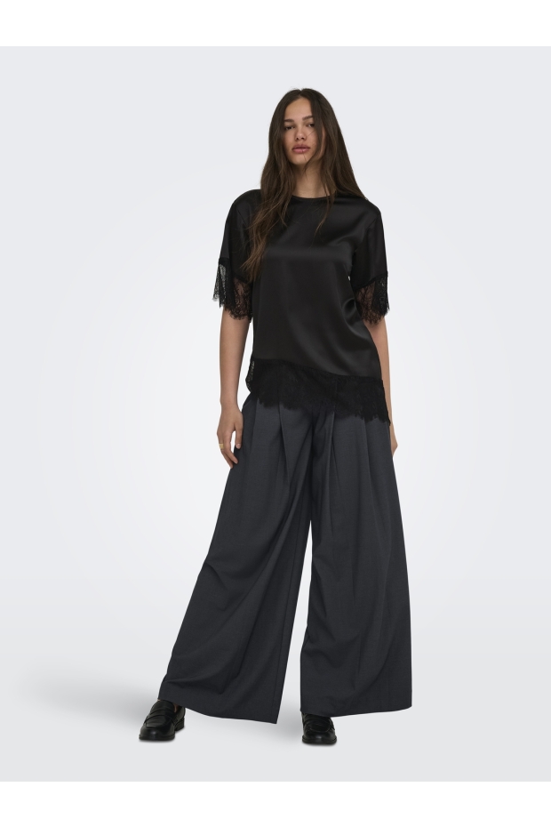Only ONLINDONA 2/4 SATIN LACE TOP WVN 15380711 Black